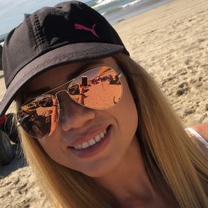 Meet your Posher, Sara